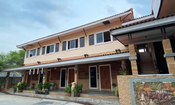 Chum Phae Hotel | โรงแรมภูน้ำฟ้า - Phunumfha Hotel ชุมแพ