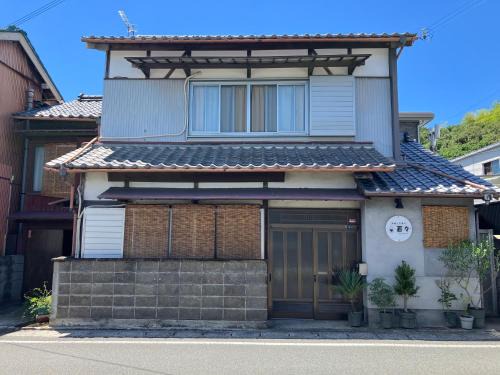 Tanabe Hotel | お宿とごはん百々