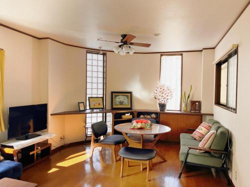 Nakamura Villa | 三木屋Mikiya 名古屋駅徒歩約600ｍ最大9人貸切一棟 広々の132平方 コンビニ徒歩1分