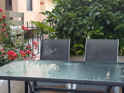 Karpenisi Apartment | 哈兰德里静谧花园套房