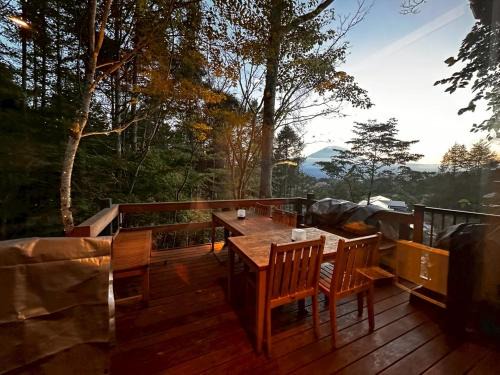 Yamanakako Apartment | 富士山を見ながらサウナBBQ The No10 MtFuji Forest House