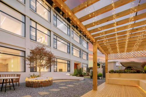 Pudong Hotel | 巷往酒店 上海浦东国际机场店
