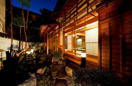 Higashiyodogawa House | 庭之宿 新大阪日本庭園の家 -Residence inn Niwanoyado-
