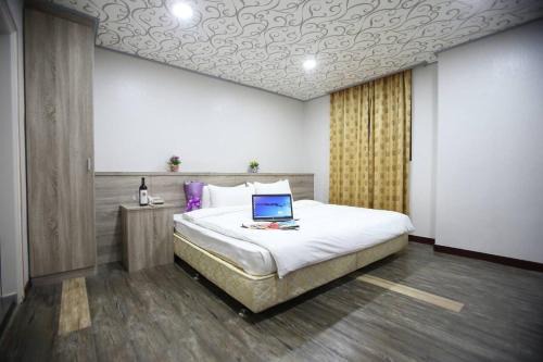 Hsinchu City Centre Hotel | 心園生活旅店 Xin Yuan Hotel