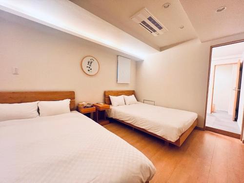 Yushima Apartment | 最大4人 宽敞双床房 东京上野超级中心 设计师房间Yaoc 上野公园3分钟 车站1分钟 超级繁华 免费wifi 戴森吹风