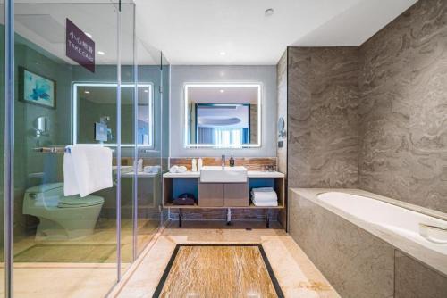 Downtown Hangzhou Hotel | 杭州万信瑞铂酒店