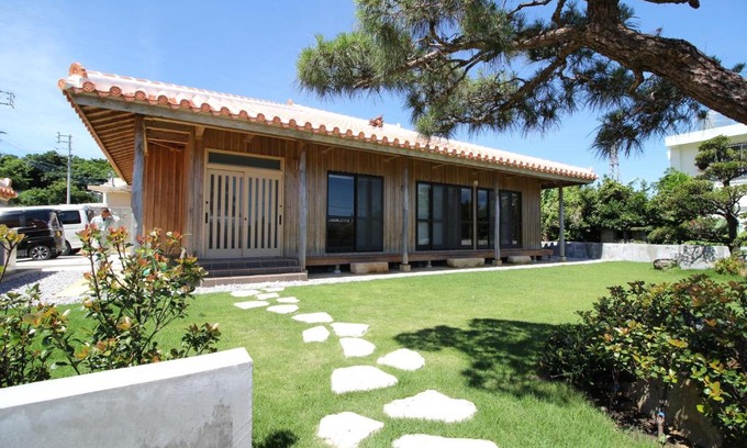 Kadena-cho House | 洋奈月 Younazuki MND