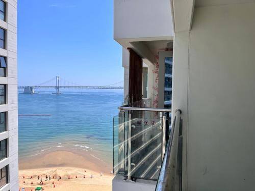 Suyeong-Gu Hotel | 더퍼스트 광안