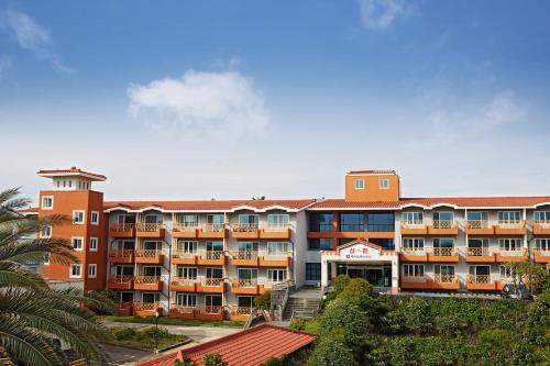 Aewol Hotel | 제주토비스콘도 신관