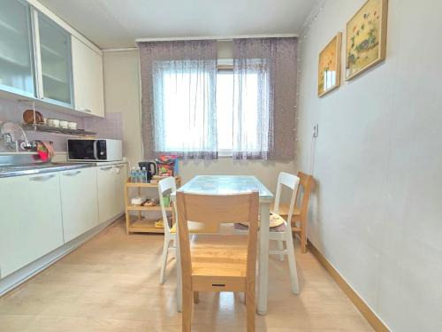 Hyehwa Apartment | 종로가정집#혜화역#광장시장#서울대병원#서울