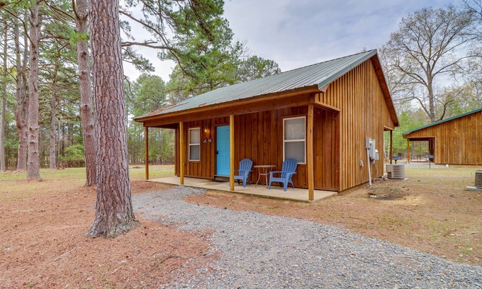 Heber Springs Cabin | 0.5 Mi to Greers Ferry Lake: Heber Springs Cabin