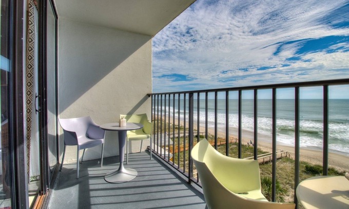 Wilmington Beach House | 0602 Robin's Nest 1 Bedroom Home