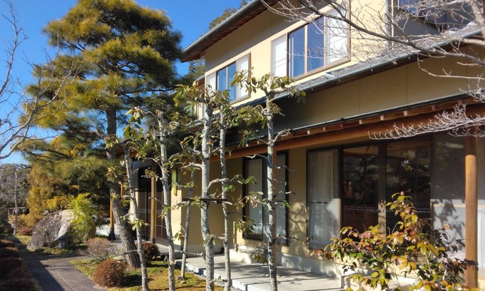Iida House | 1回一組限定、9人位迄、家族・グループに最適、BBQ可能、とても広い利用スペース３LDK＋、南信州の日本の田舎の原風景