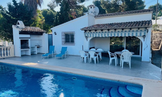 Pinar del Advocat Ski Chalet | 1.5km from L'Ampolla Beach and town | Comfortable | 3 double bedrooms |