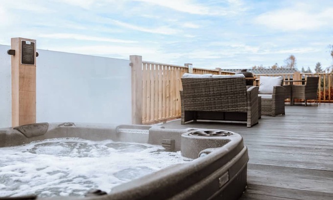 Bridgnorth Ski Chalet | 1 bedroom accommodation in Bridgnorth