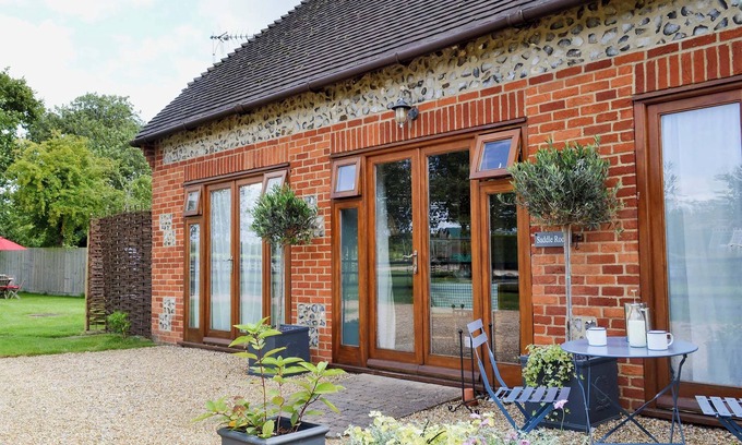 New Forest District Cottage | 1 bedroom accommodation in Martin, Fordingbridge