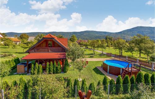 Licko Lesce House | 1 Bedroom Cozy Home In Licko Lesce