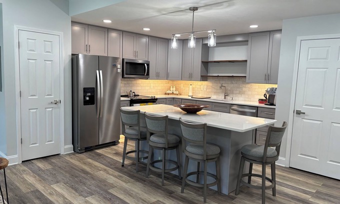 Seymour Apartment | 1 BR Suite Apt near Knoxville & Smoky Mountains.