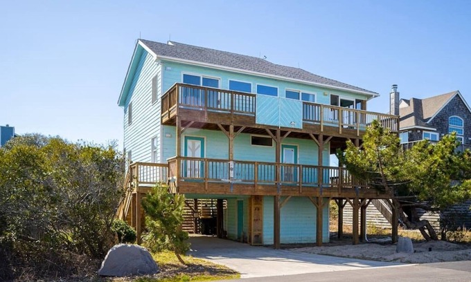 Corolla Cottage | 1-Min walk to Beach! Ocean Views, Hot Tub