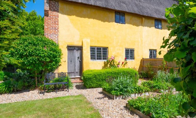 Edingthorpe Cottage | 1 New Thatched Cottage