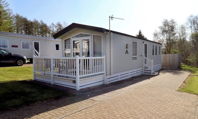 Swarland Cottage | 10 WOODLANDS WAY, family friendly, with a garden in Longframlington