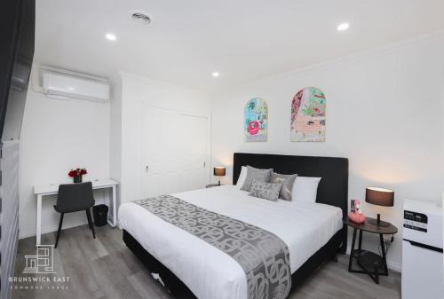 Brunswick East Hotel | 101 Luxe King BR with Fast WiFi - Brunswick East