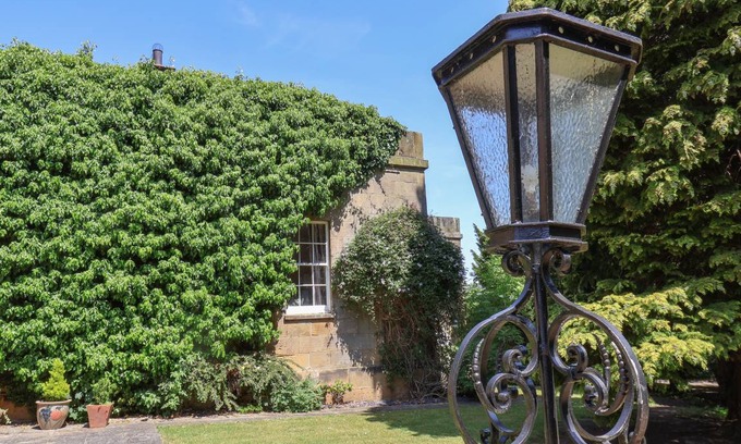 Carlton-in-Cleveland Cottage | 105 m² Cottage ∙ 2 bedrooms ∙ 4 guests