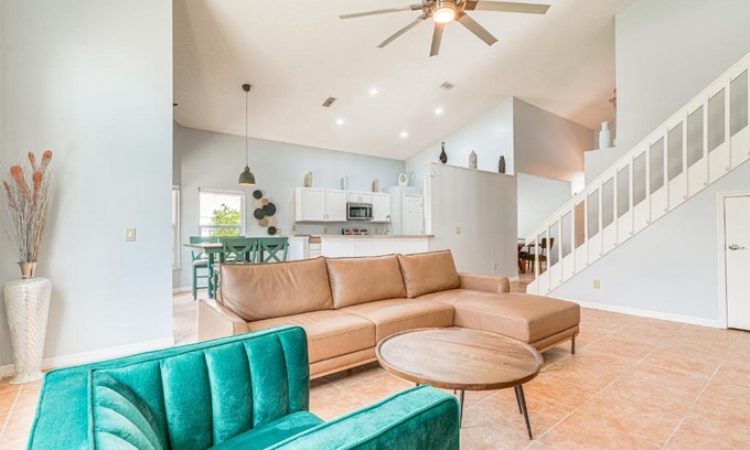 Lake Davenport Estates House | 12 Mi to Disney World Poolside Paradise!