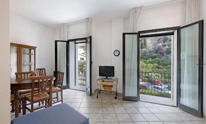 Varigotti Apartment | 13 Mehari