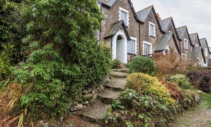 Kingswear Cottage | 130 m² Cottage ∙ 3 bedrooms ∙ 5 guests
