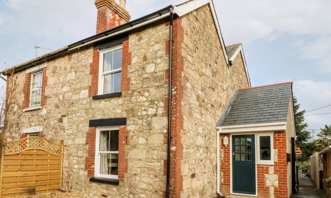 Freshwater Cottage | 130 m² Cottage ∙ 3 bedrooms ∙ 6 guests