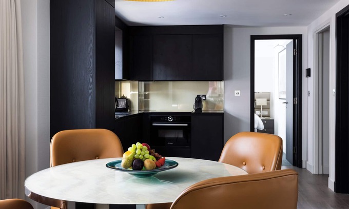 Knightsbridge Hotel | 15 Basil Street