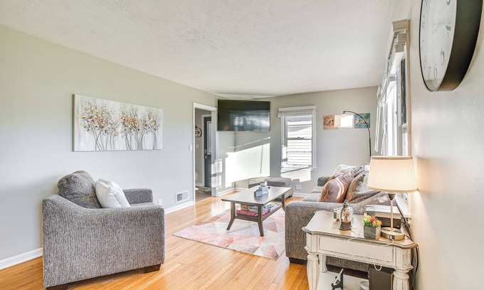 Newark House | 16 Mi to Buckeye Lake: Family-Friendly Newark Home