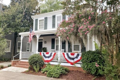 Wilmington Historic District House | 1860 House In the Heart of Downtown