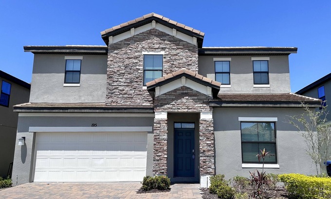 Haines City House | 195MCV: 4 Bed with Private Baths and Pool