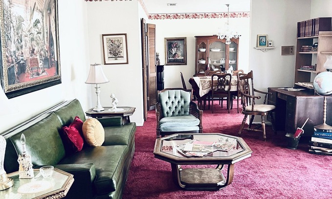 Alvin House | 1960's Time Capsule Home on a quiet street in Alvin