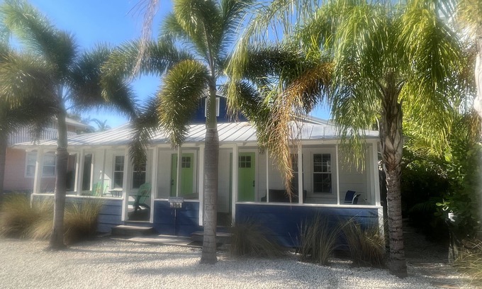 Bradenton Beach Cottage | 1BR West Unit of Beach to Bay Cottage.just 100 feet from Gulf Beach!