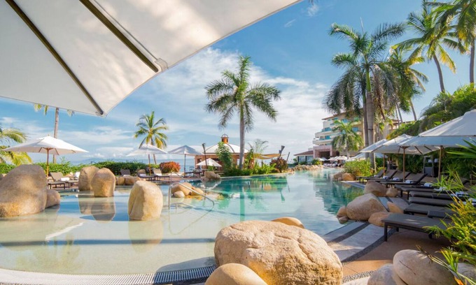 South Shore Hotel Area Apartment | 2 BD Beach Suite - Luxury 5-Star Resort and Spa, Garza Blanca, Puerto Vallarta