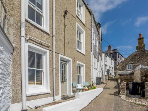 Mevagissey House | 2 Bed in Mevagissey MEVAC