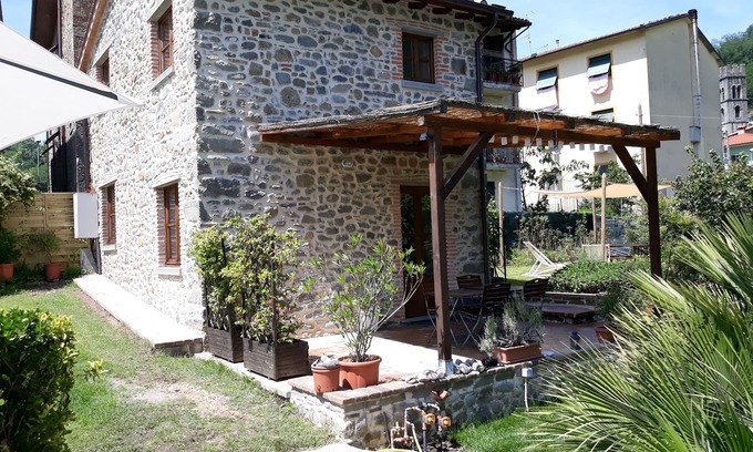 Bagni di Lucca House | 2 Bed Modernised Barn with Pool, within easy walking distance to Town.