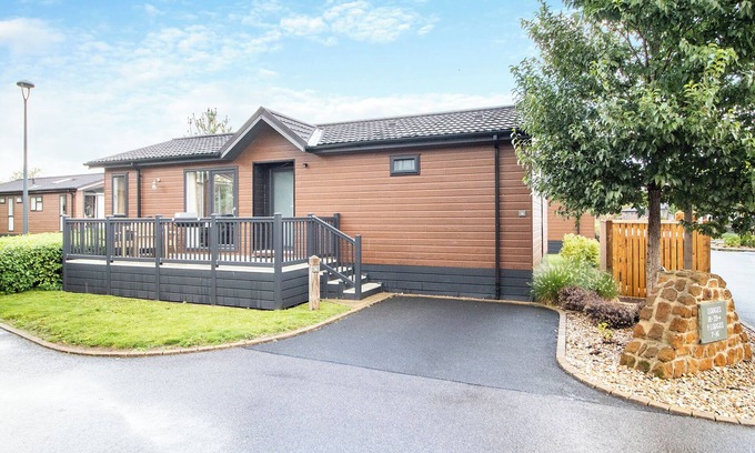 Pentney Ski Chalet | 2 bedroom accommodation in Pentney, King’s Lynn