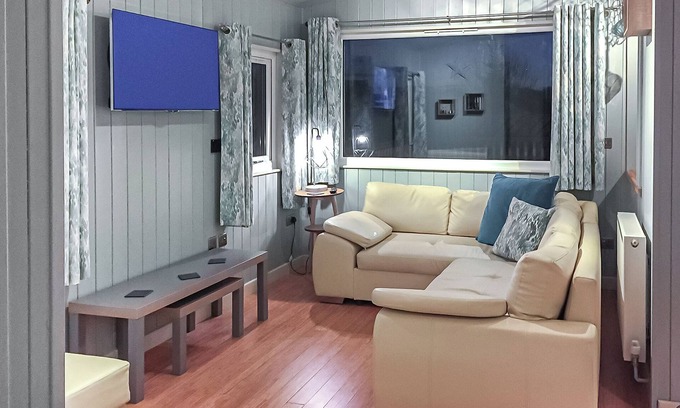 Scawton Ski Chalet | 2 bedroom accommodation in Easingwold