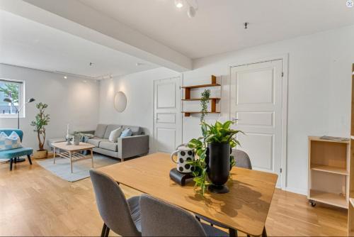 Tromso Apartment | 2-Bedroom Apartment with Private Entrance Near Tromsø City Centre