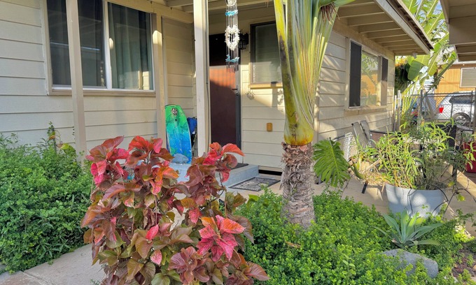 Ewa Cottage | 2-bedroom cottage, steps from the ocean, AC, parking