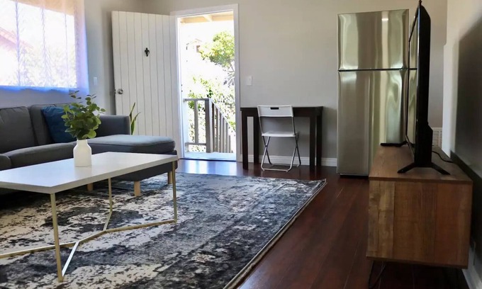 Rancho Penasquitos Apartment | 2 Bedroom Private Guesthouse PQ