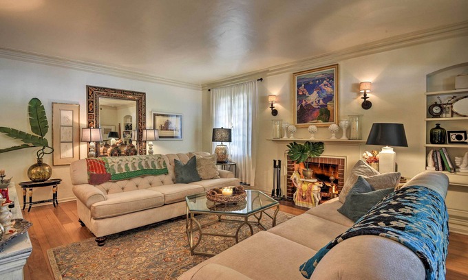 Glenwood House | 2-bedroom vacation home just 10 minutes from San Fernando Valley