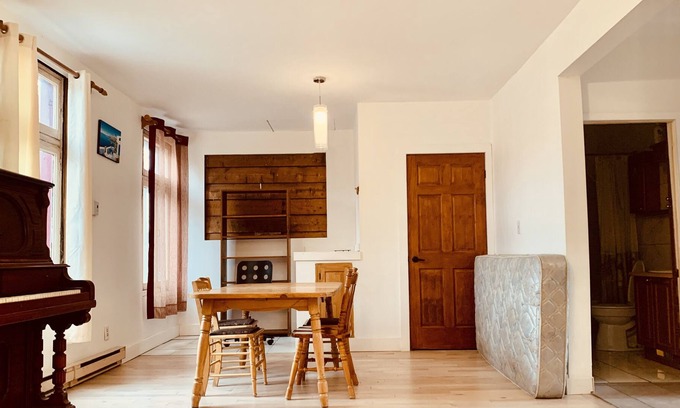 Centre-Ville Apartment | 2 Beds King&double, Near Old Quebec City and Charming River Saint Charles