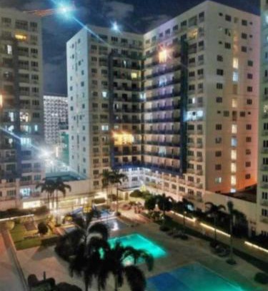 Barangay 76 Hotel | 2-BR CONDO Staycation Sea Residence -Kharen