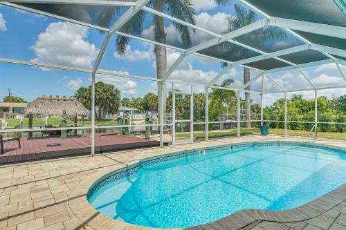 Yacht Club House | 2 Mi to Beach Canalfront Home in Cape Coral