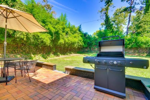 Greensboro House | 2 Mi to Dtwn Greensboro Centrally Located Home